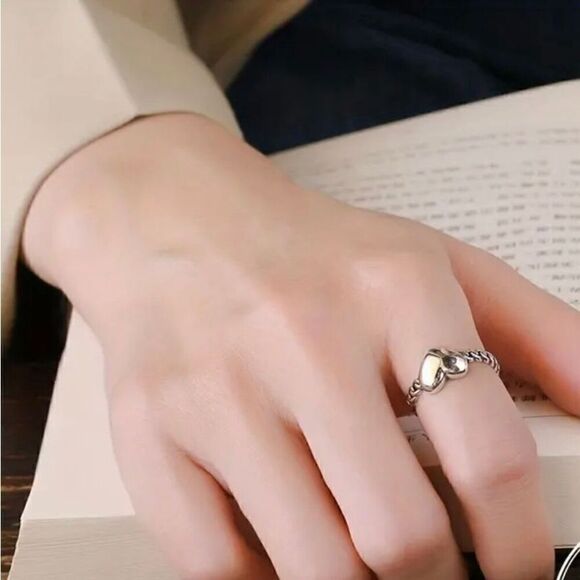 Sterling Silver Heart Ring Womens Cute Design Adjustable Swirl Band New - Picture 6 of 9